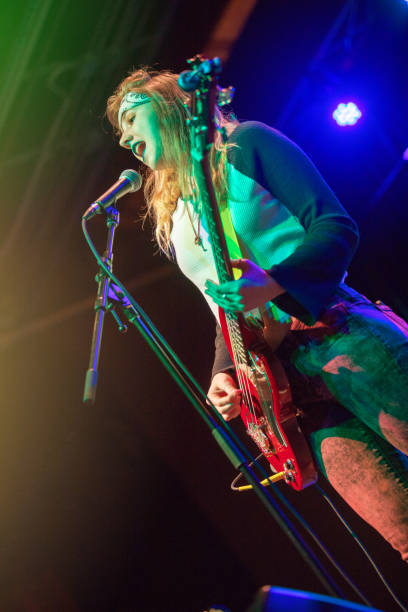 istock Teen Rock Singer 914835236
