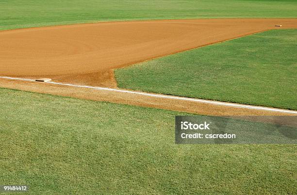 Campo De Basebol - Fotografias de stock e mais imagens de Ao Ar Livre - Ao Ar Livre, Base - Equipamento Desportivo, Basebol