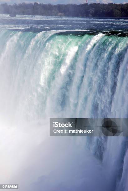 Foto de Do Niagara Falls e mais fotos de stock de Canadá - Canadá, Cataratas do Niágara, Niagara Falls City - Estado de Nova York