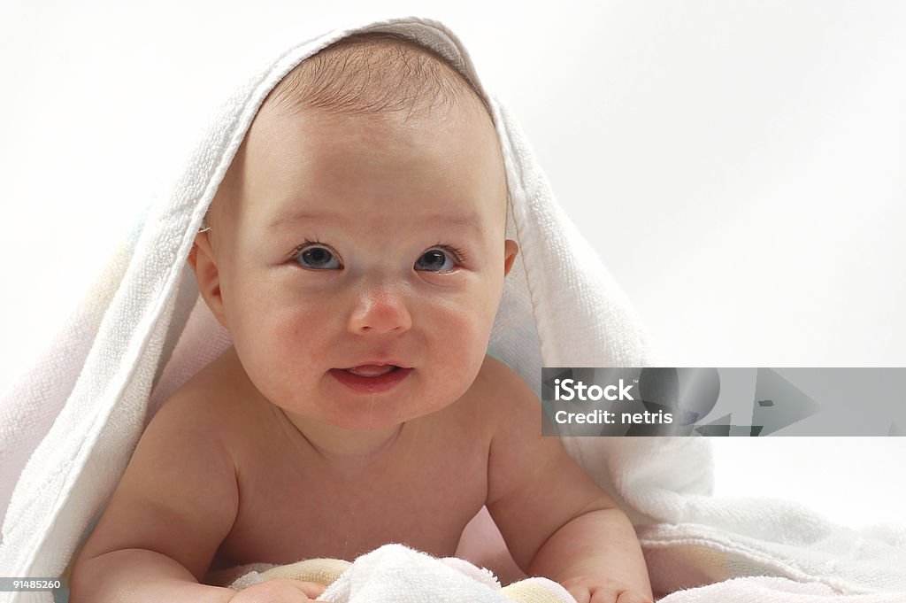 Ребенок После ванны#12 - Стоковые фото Белый роялти-фри