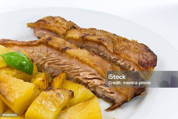 Foto de Gourmetfatias De Carne Suína Assada e mais fotos de stock de Alimentação Saudável - Alimentação Saudável, Almoço, Amarelo