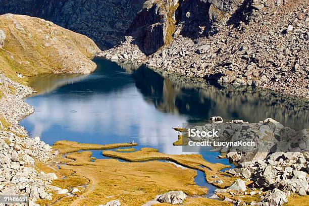 Herbst Im Tumasee Stockfoto und mehr Bilder von Alpen - Alpen, Anhöhe, Arrangieren