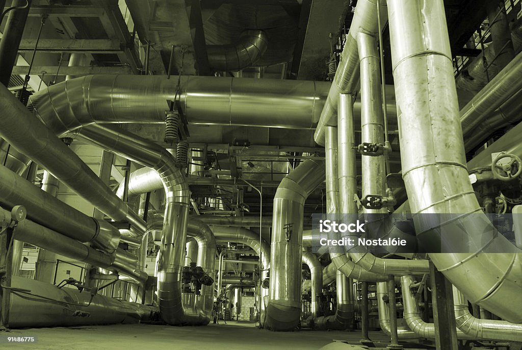 Различные размеры и формы, трубы на электростанции - Стоковые фото Атомная электростанция роялти-фри