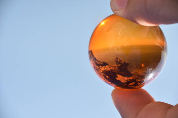 istock Crystal ball and sea 914924978