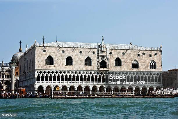 Palácio De Dos Doges - Fotografias de stock e mais imagens de Amor - Amor, Antigo, Ao Ar Livre