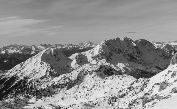 istock Skiing At Nassfeld Carinthia Austria 914960290