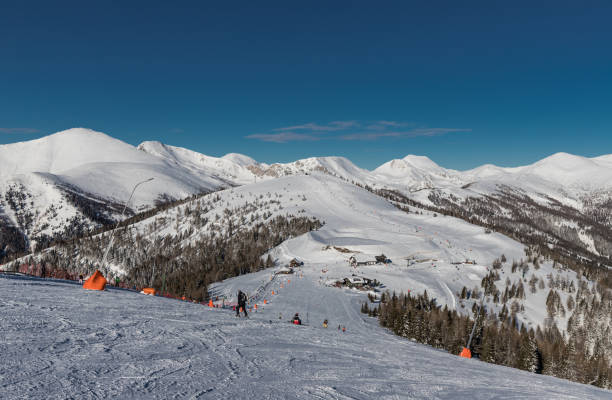 istock Skiing At Bad Kleinkirchheim St. Oswald Carinthia Austria 914962932