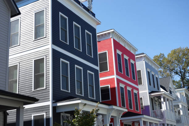istock Colorful new homes 914983418