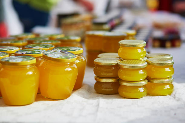 istock Honey sold on Easter fair in Vilnius 915002444