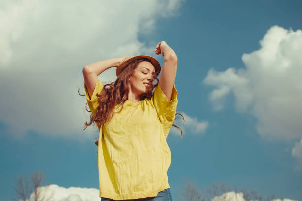 istock Young woman cheering 915032652
