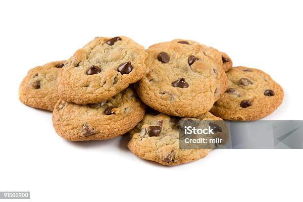 Photo libre de droit de Cookies Aux Pépites De Chocolat banque d'images et plus d'images libres de droit de Aliment - Aliment, Alimentation lourde, Biscuit