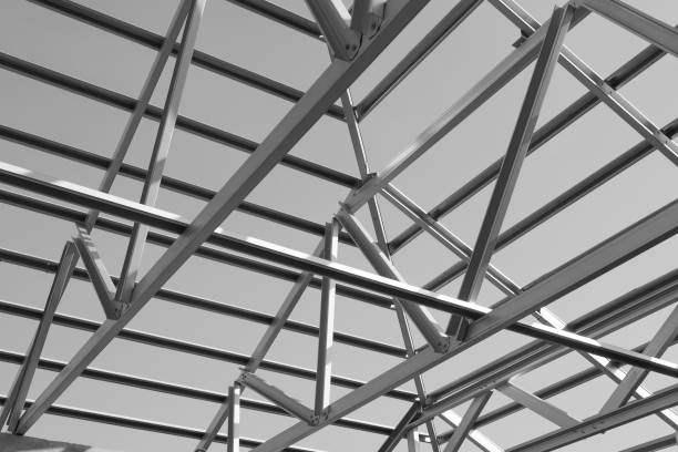 istock Structure of steel roof frame for building construction. 915082268