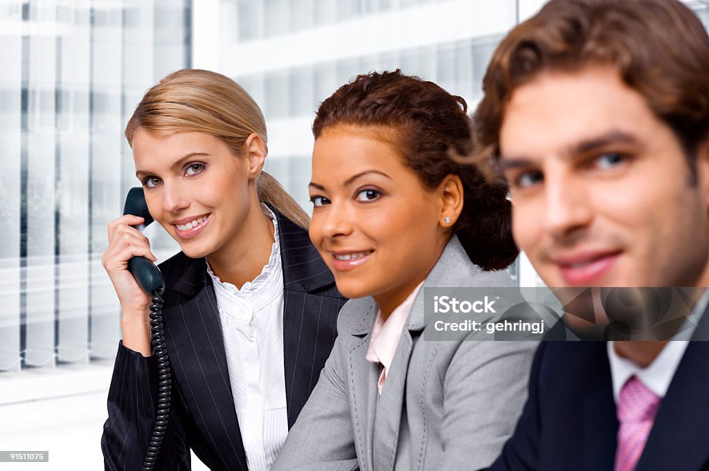 Giovane gruppo di lavoro - Foto stock royalty-free di 20-24 anni