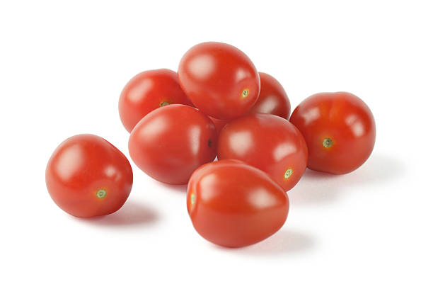 tomates cherry - tomate cereza fotografías e imágenes de stock