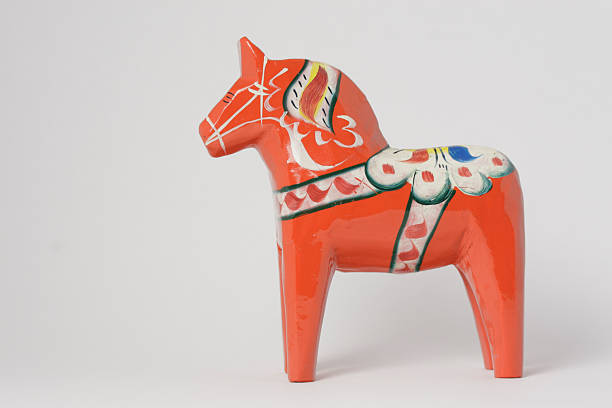 dala лошадь - dala horse стоковые фото и изображения