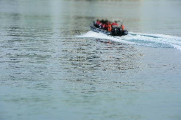 istock Passengers in a tourist boat 915148102