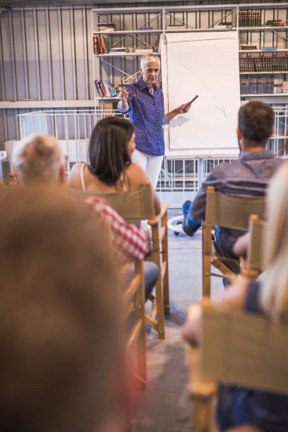istock Pay attention to this business downturn on whiteboard! 915155082