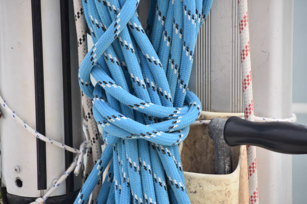 istock Rope tied to a boat 915156084