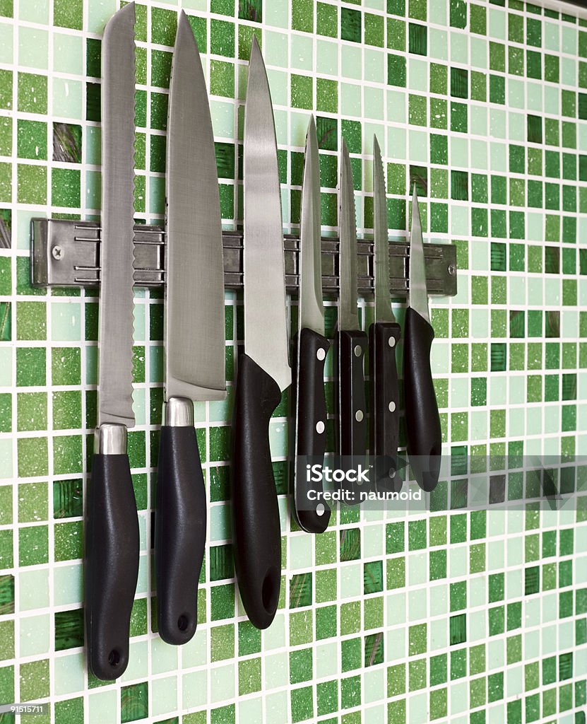 Ножи на стене - Стоковые фото Кухонный нож роялти-фри
