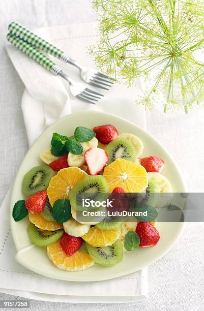 Salada De Frutas - Fotografias de stock e mais imagens de Banana - Fruto tropical - Banana - Fruto tropical, Citrino, Cor verde