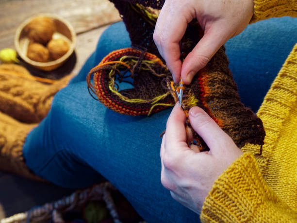 istock Woman is knitting 915178078
