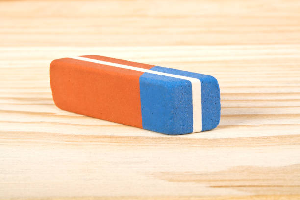istock Eraser on wooden background 915178718