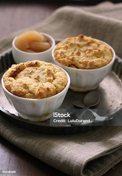 Bolo De Maçã - Fotografias de stock e mais imagens de Maçã - Maçã, Crumble de Maçã, Fivela