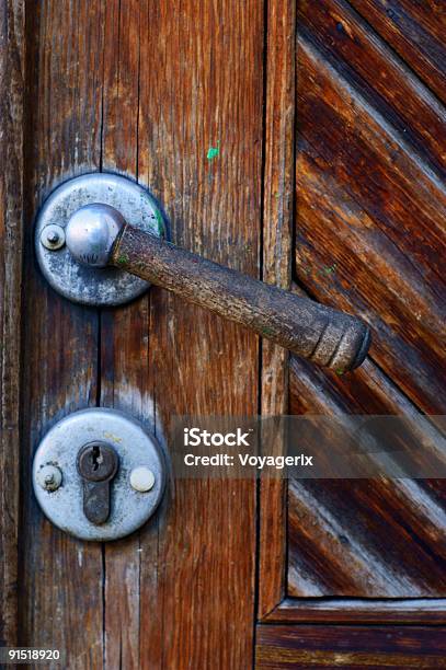 Antiga Porta Maçaneta - Fotografias de stock e mais imagens de Antigo - Antigo, Ao Ar Livre, Bronze - Cores