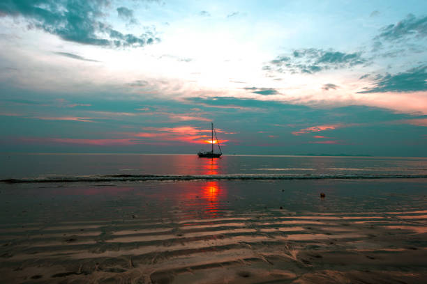 istock Sailing boat on the sea 915195048