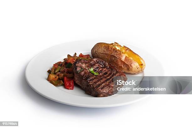 Foto de Filé Com Batata Assada e mais fotos de stock de Bife - Bife, Prato, Figura para recortar