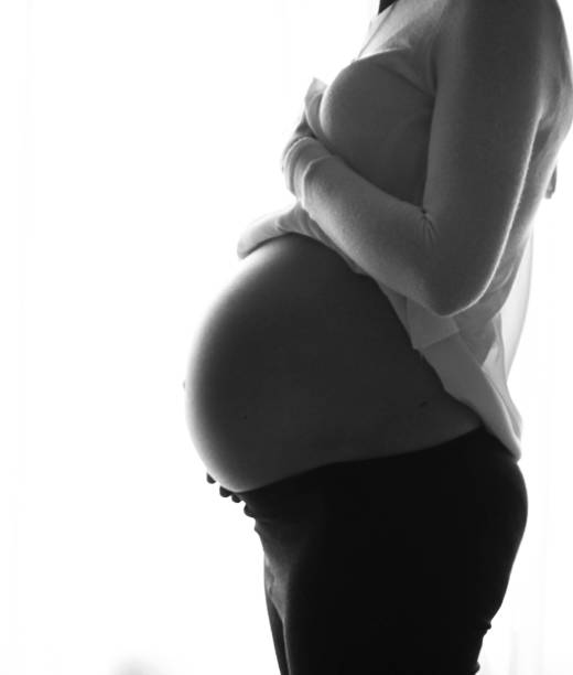 istock pregnant mom 915242150