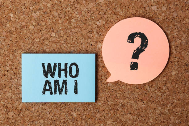 ¿quién soy yo - identity question mark who individuality fotografías e imágenes de stock