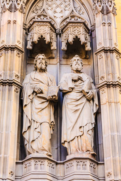 istock Two Statues on Barcelona Church 915276188