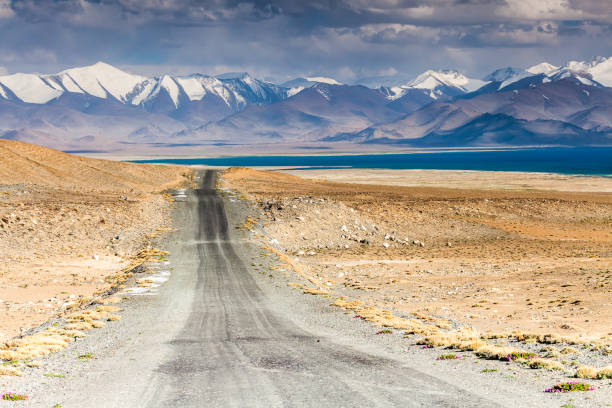 nice view of pamir in tajikistan - valley storm thunderstorm mountain imagens e fotografias de stock