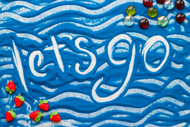 istock Inscription on a colorful sand 915293832