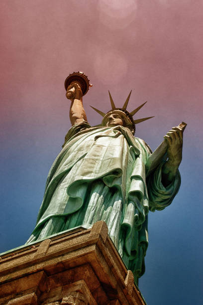 istock Statue of Liberty 915303682