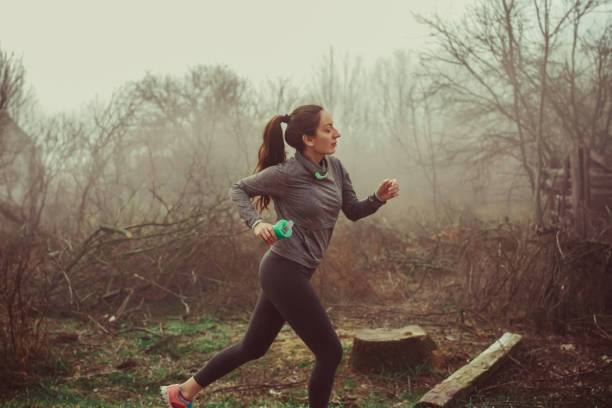 istock Woman running 915307750