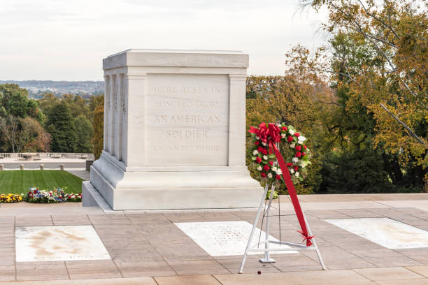 米国バージニア州アーリントン国立墓地、無名戦士の墓 - tomb of the unknown soldier 写真 ストックフォトと画像