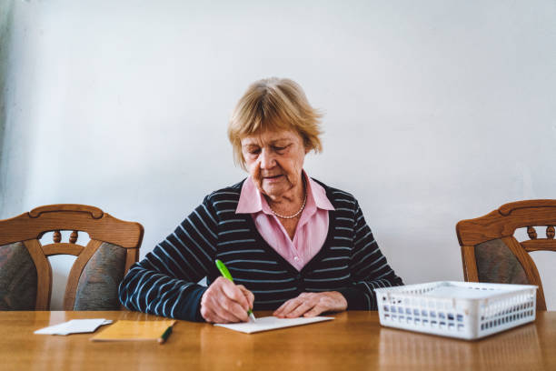 istock Hand written letter are vanishing nowadays 915334936