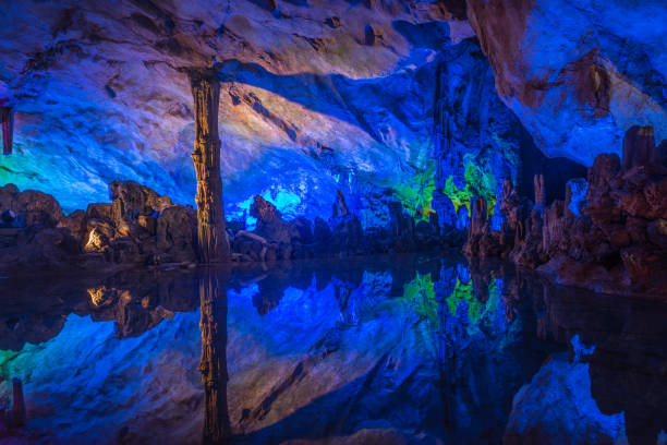 istock Color illumination of underground caves 915353954
