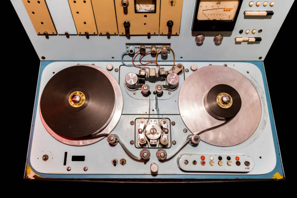 istock Vintage deck with switches and old reels 915354382