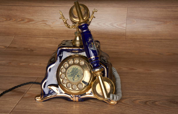 istock Old Telephone 915365134
