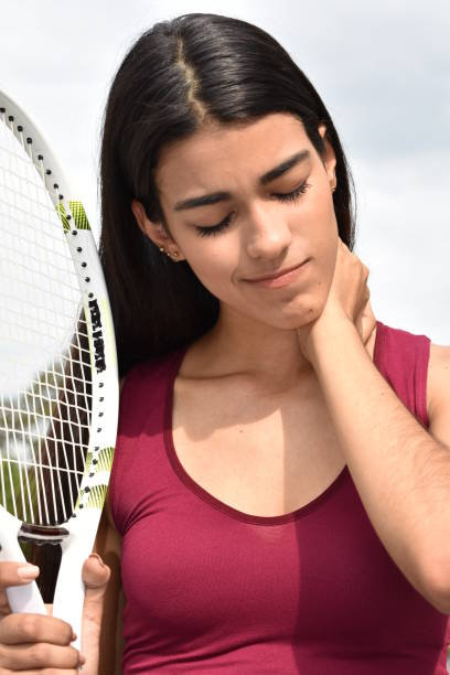 istock Female Tennis Player And Soreness 915365520