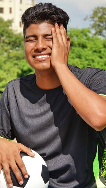 istock Stressed Sporty Person 915375534