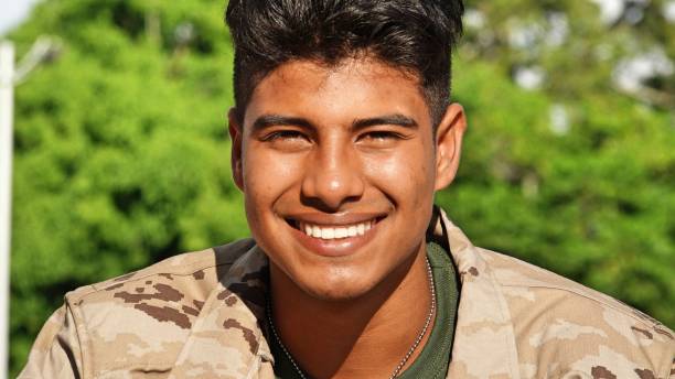 istock Smiling Army Male Soldier 915380930