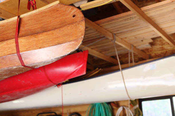 istock Canoe Hanging in Log Cabin 915419564