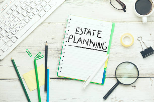 istock Text estate  planning for a property on a notepad 915435304