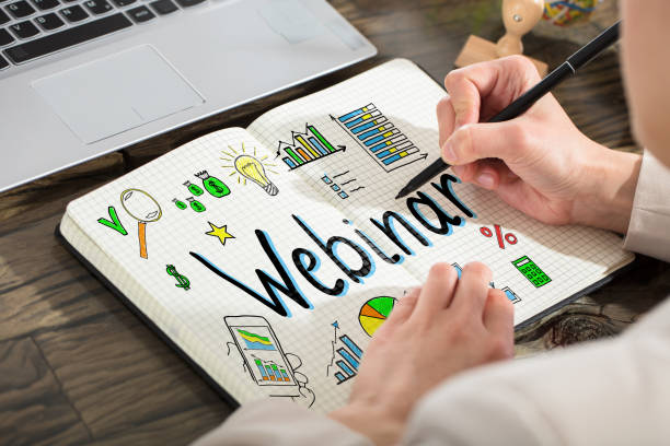 istock Business Person Drawing Webinar Chart 915451140
