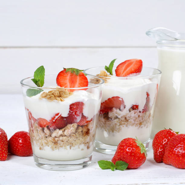 istock Strawberry yogurt yoghurt strawberries fruits square breakfast 915460804