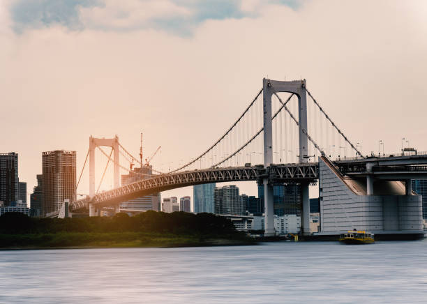 istock Rainbow bridge : Odaiba , Tokyo , Japan 915498654